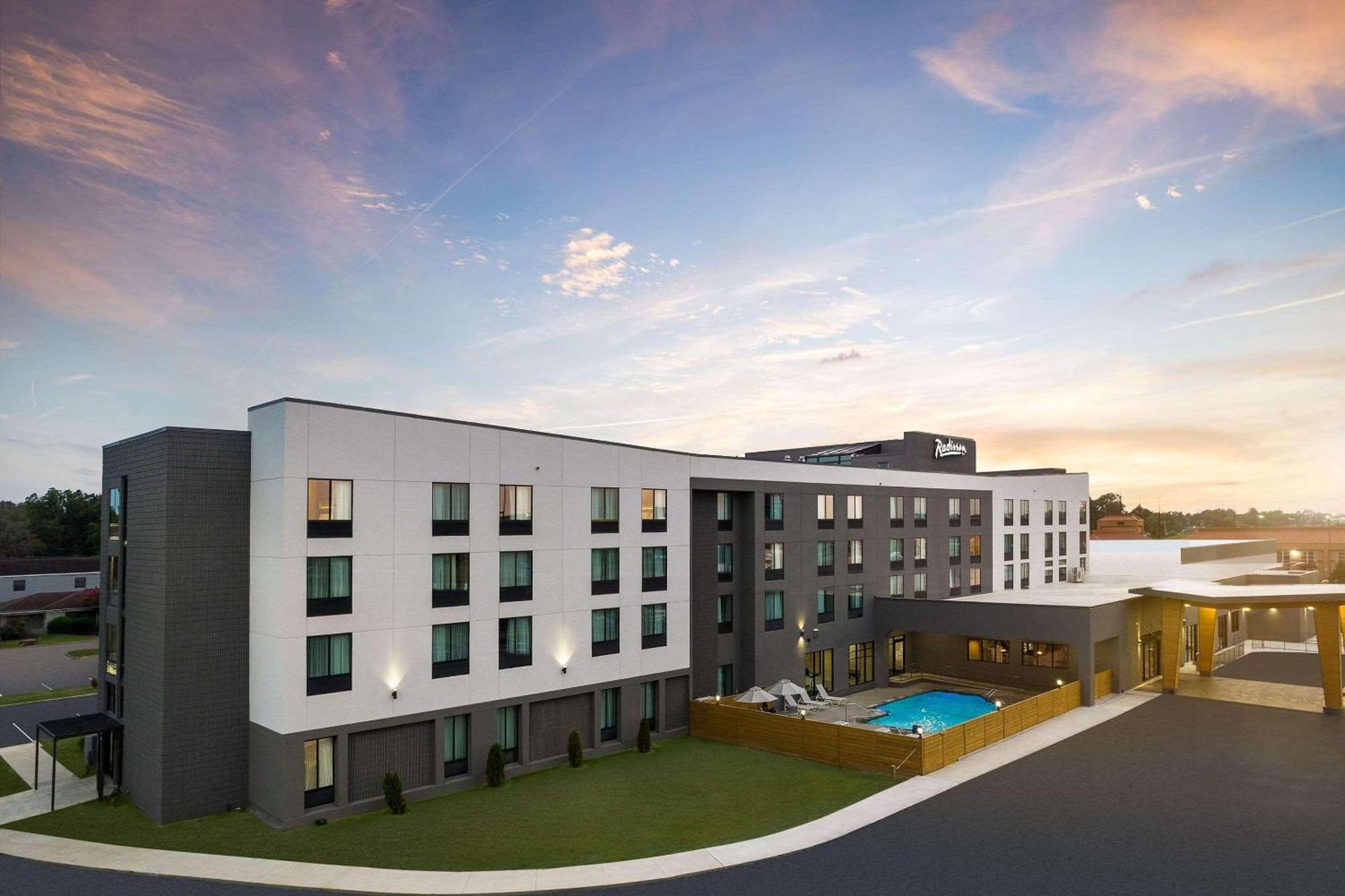 Radisson Hotel West Memphis Buitenkant foto
