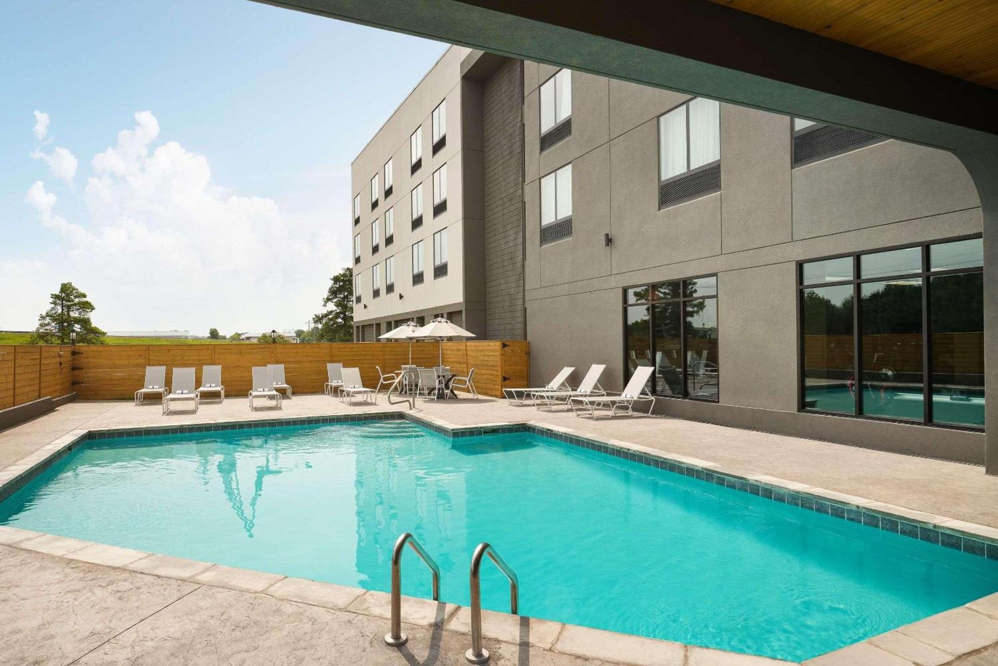 Radisson Hotel West Memphis Buitenkant foto